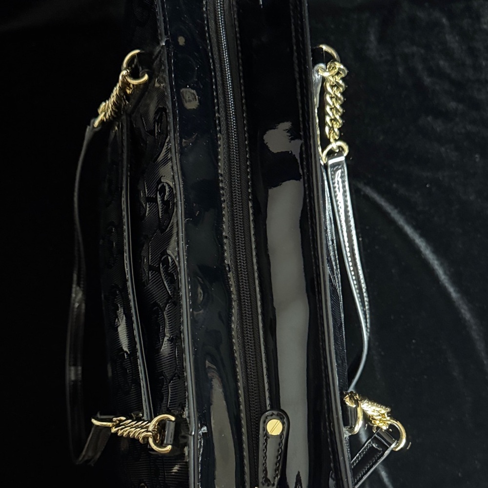 Michael Kors Glossy Black Tote with Gold Chains with Matching Wallet - Picture 10 of 14
